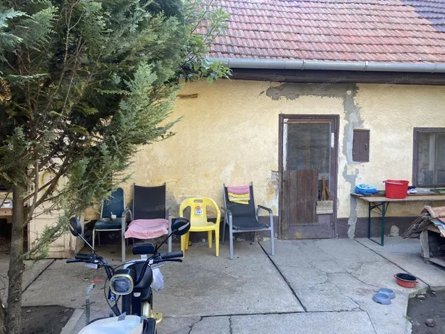 Eladó ház Kecskemét, Rendőrfalu 55 nm
