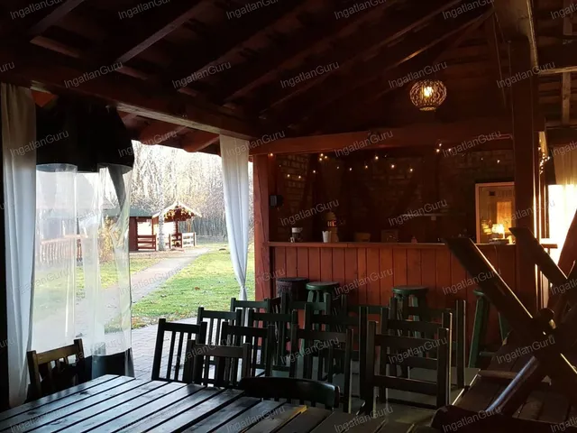 Eladó kereskedelmi és ipari ingatlan Kecskemét, Úrihegy 320 nm