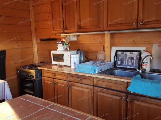 Eladó kereskedelmi és ipari ingatlan Kecskemét, Úrihegy 320 nm