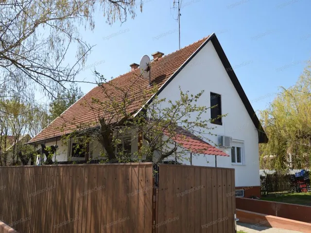 Eladó ház Ballószög 90 nm