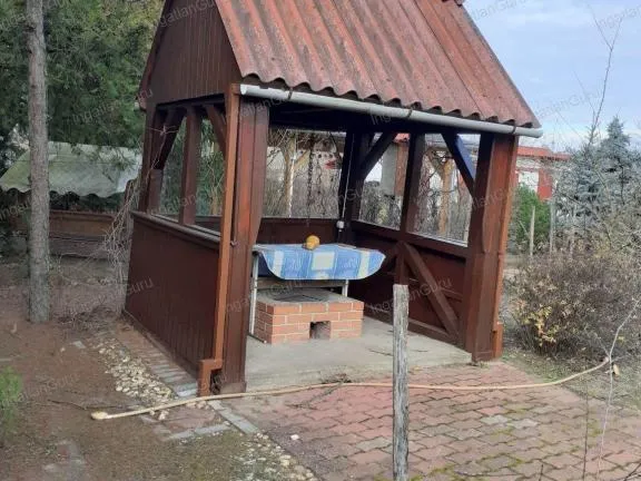 Eladó mezőgazdasági ingatlan Kecskemét, Úrihegy 30 nm