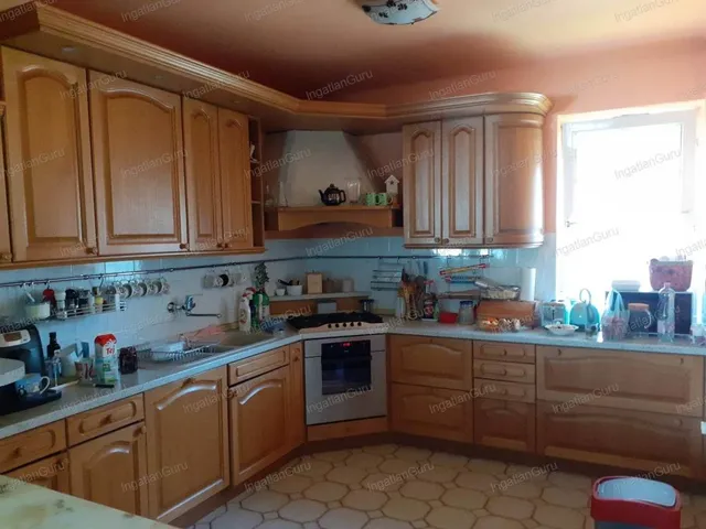 Eladó ház Kecskemét, Petőfiváros 210 nm