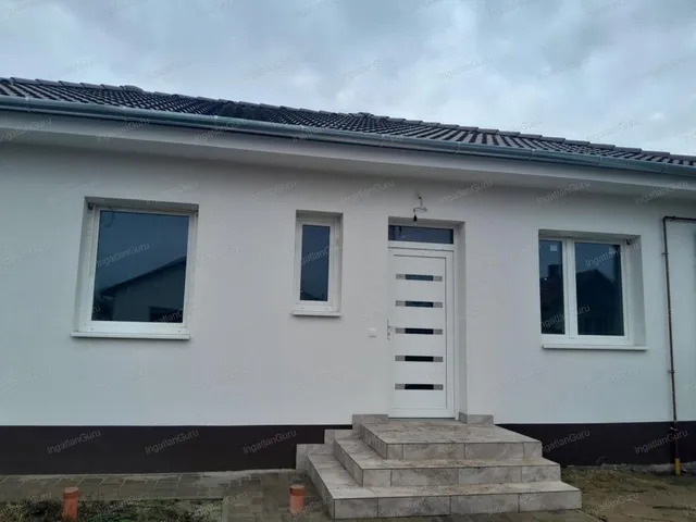 Eladó ház Helvécia 117 nm