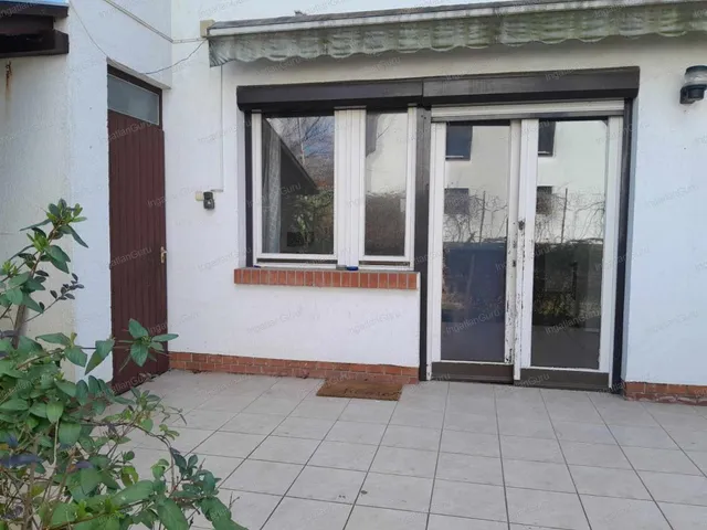 Eladó ház Kecskemét, Hollandfalu 160 nm