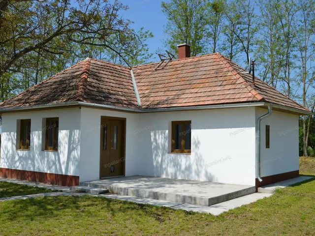 Eladó mezőgazdasági ingatlan Kerekegyháza 100 nm