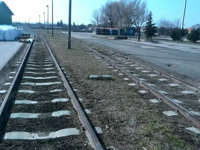 Eladó kereskedelmi és ipari ingatlan Kecskemét 170 nm