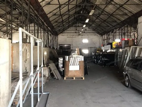 Kiadó kereskedelmi és ipari ingatlan Kecskemét 230 nm