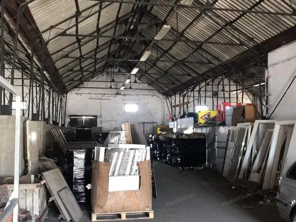 Kiadó kereskedelmi és ipari ingatlan Kecskemét 230 nm