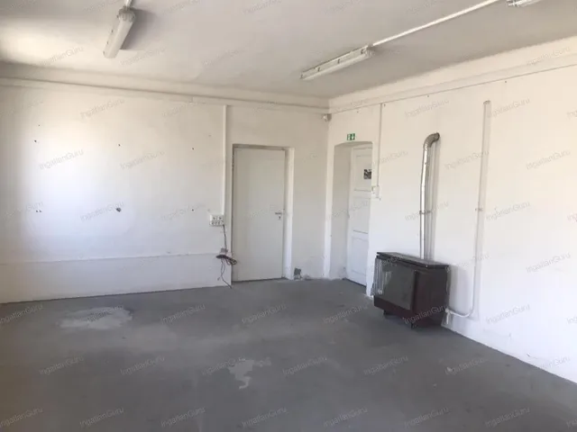 Kiadó kereskedelmi és ipari ingatlan Kecskemét 66 nm