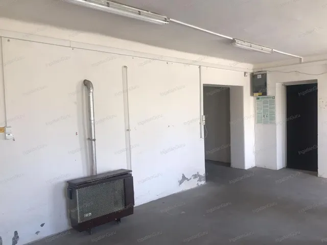 Kiadó kereskedelmi és ipari ingatlan Kecskemét 66 nm