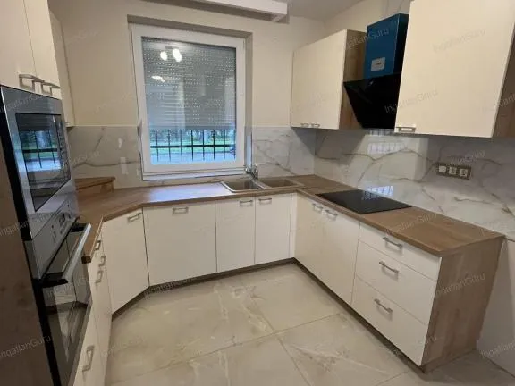 Kiadó ház Kecskemét 139 nm