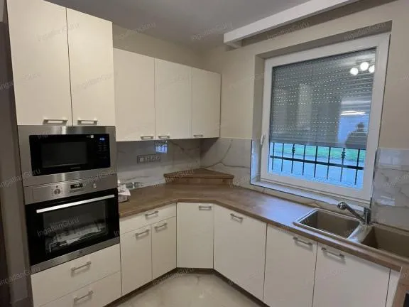 Kiadó ház Kecskemét 139 nm