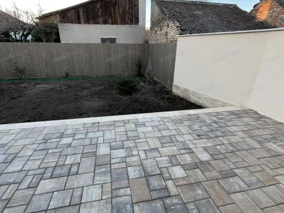 Kiadó ház Kecskemét 139 nm