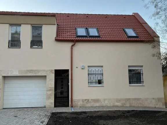 Kiadó ház Kecskemét 139 nm