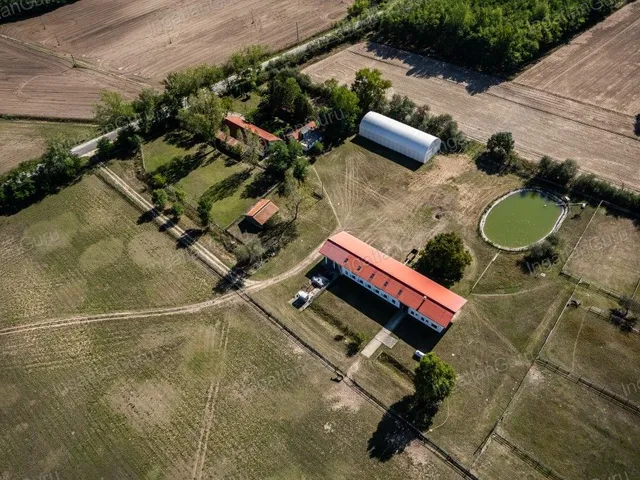 Eladó mezőgazdasági ingatlan Lajosmizse 330000 nm