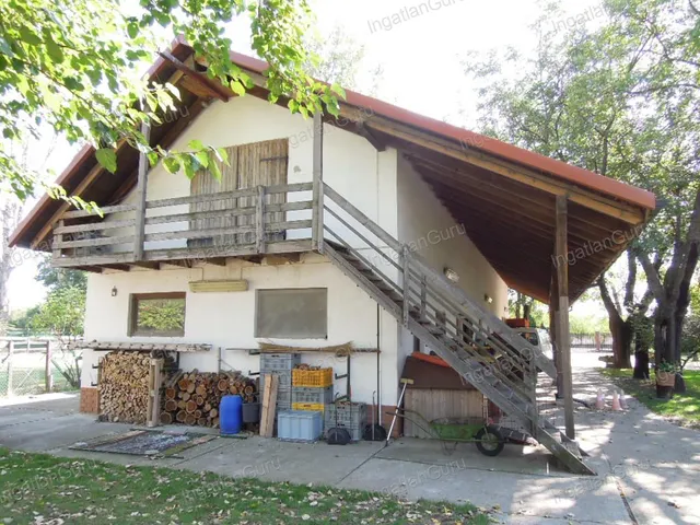 Eladó mezőgazdasági ingatlan Lajosmizse 330000 nm