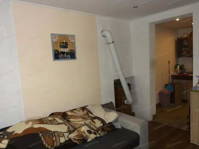 Eladó kereskedelmi és ipari ingatlan Kecskemét, Úrihegy 56 nm