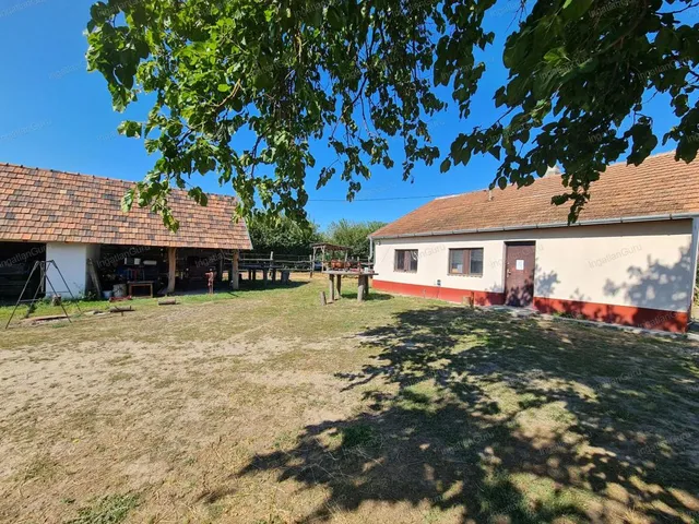 Eladó ház Jakabszállás 70 nm