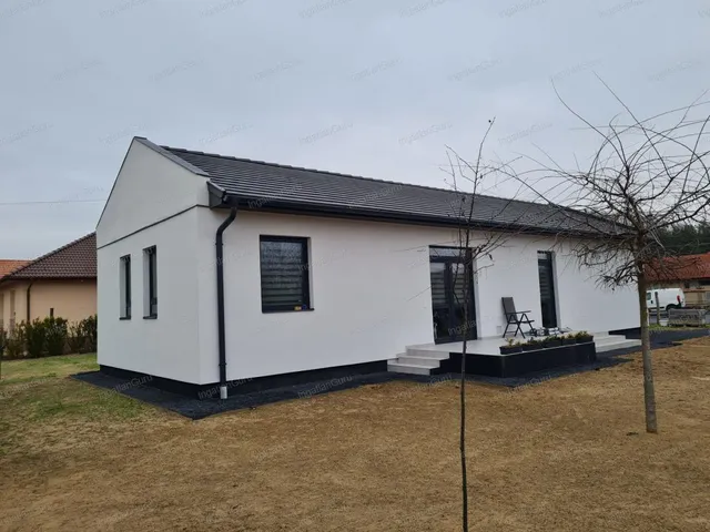 Eladó ház Kecskemét 125 nm