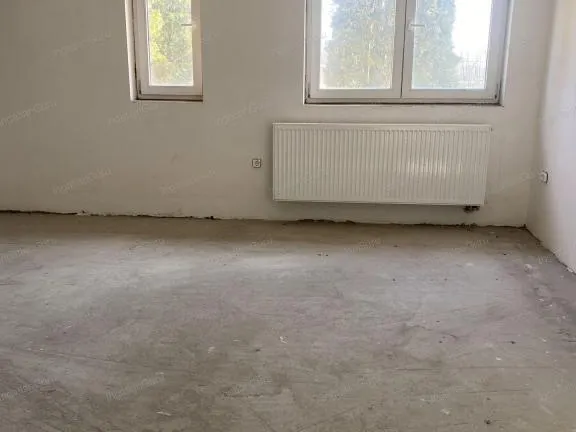 Eladó kereskedelmi és ipari ingatlan Kecskemét 400 nm