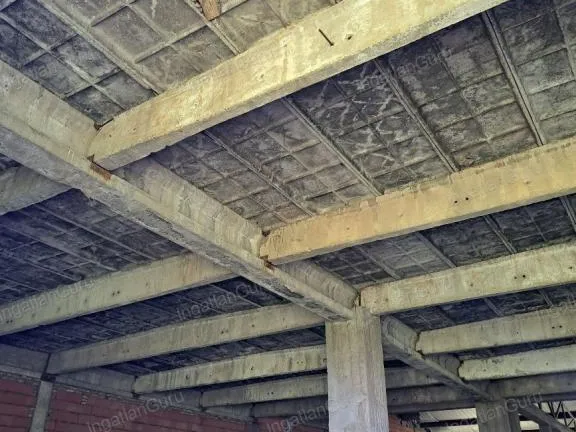 Eladó kereskedelmi és ipari ingatlan Lajosmizse 1965 nm