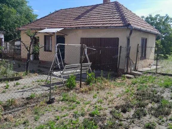 Eladó ház Kecskemét 90 nm
