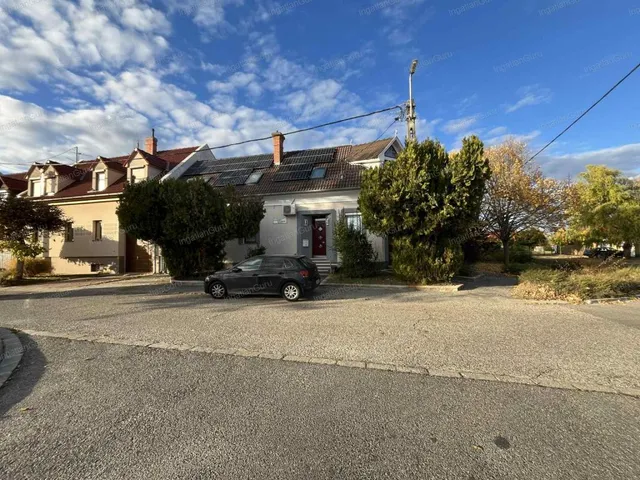 Eladó ház Kecskemét 180 nm