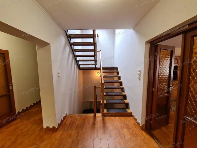 Eladó ház Kecskemét 220 nm