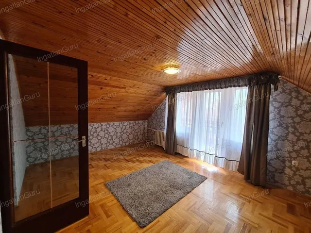 Kiadó kereskedelmi és ipari ingatlan Kecskemét 220 nm