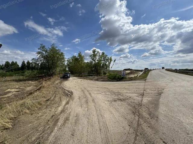 Eladó mezőgazdasági ingatlan Kunszállás 24517 nm