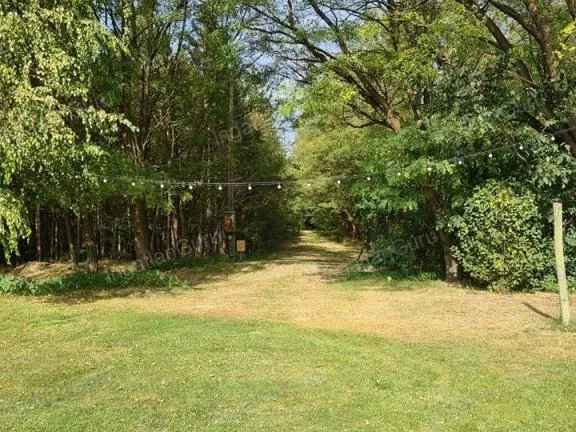 Eladó kereskedelmi és ipari ingatlan Kecskemét 320 nm