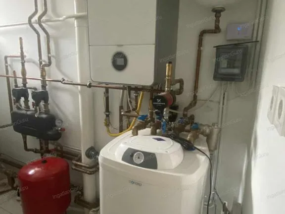 Eladó ház Tiszakécske 238 nm