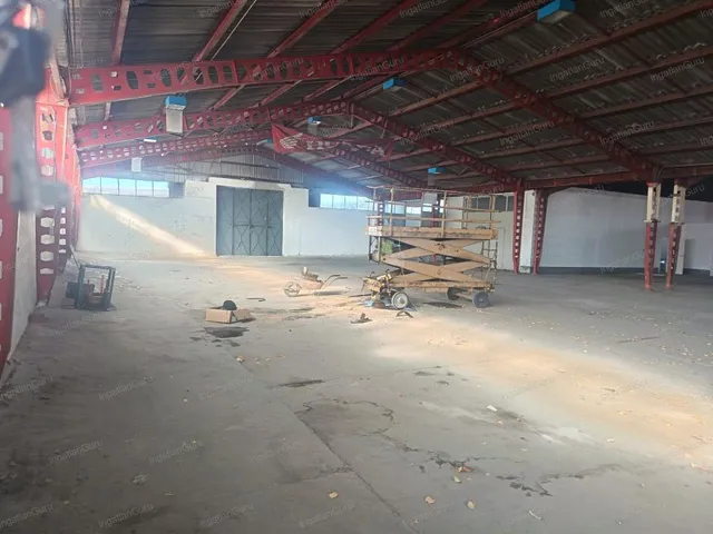 Kiadó kereskedelmi és ipari ingatlan Albertirsa 1600 nm