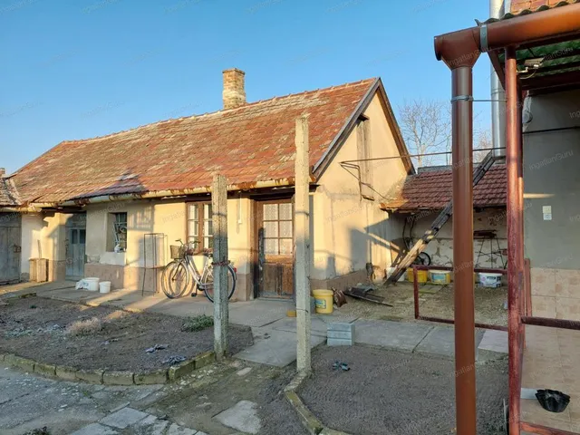 Eladó ház Nagykőrös 74 nm