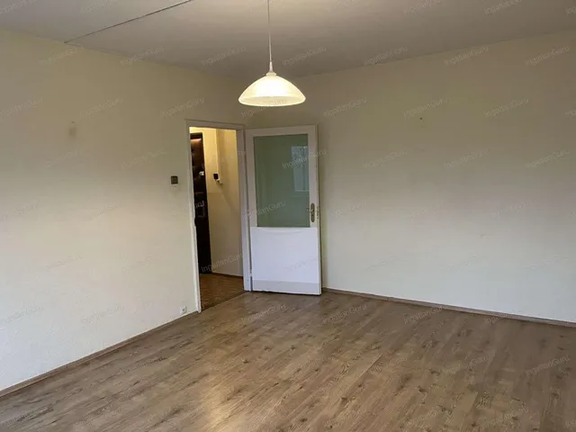 Kiadó lakás Kecskemét 34 nm