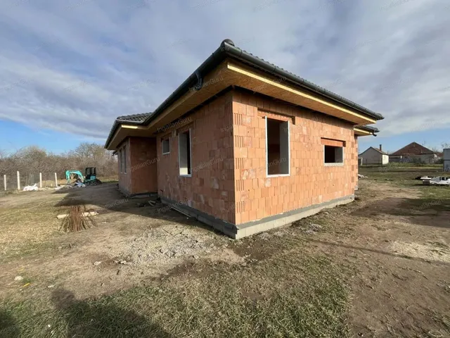 Eladó ház Kecskemét 93 nm