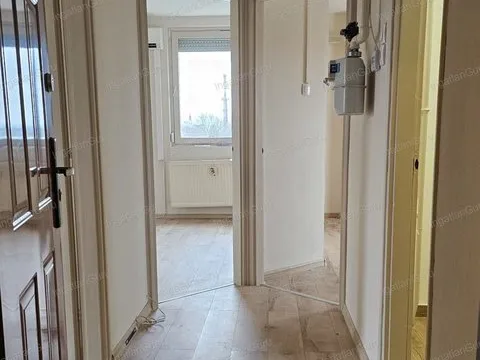 Eladó lakás Kecskemét, Hunyadiváros 46 nm