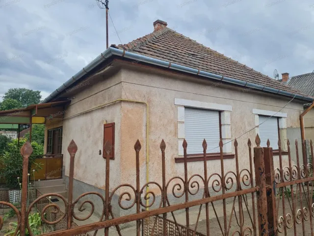 Eladó ház Kecskemét 85 nm