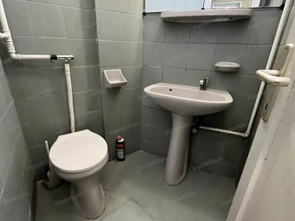 Kiadó kereskedelmi és ipari ingatlan Kecskemét 64 nm