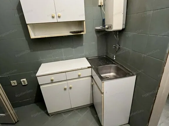 Kiadó kereskedelmi és ipari ingatlan Kecskemét 64 nm