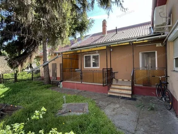 Kiadó ház Kecskemét 64 nm