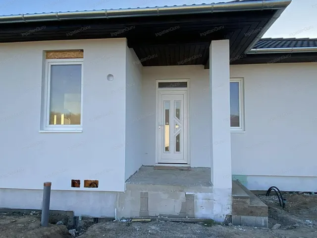 Eladó ház Kecskemét, Felsőszéktó 107 nm