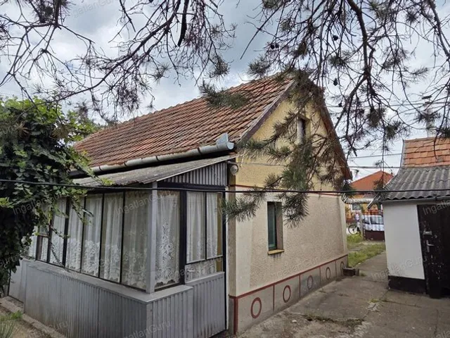 Eladó ház Kecskemét, Hetényegyháza 54 nm