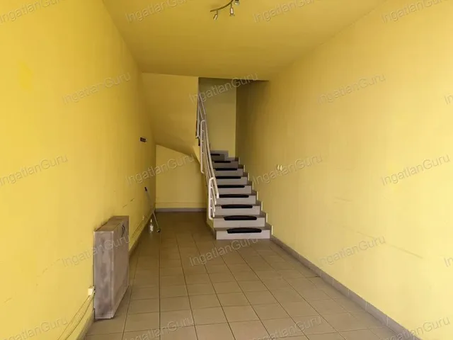Kiadó kereskedelmi és ipari ingatlan Kecskemét 113 nm