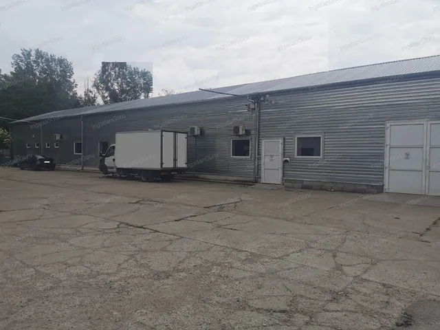 Kiadó kereskedelmi és ipari ingatlan Kecskemét 420 nm