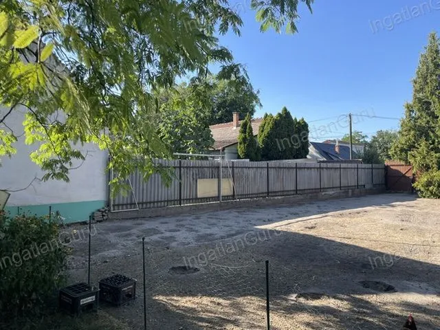 Eladó telek Kecskemét 540 nm
