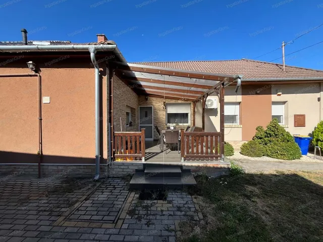 Kiadó ház Kecskemét 190 nm