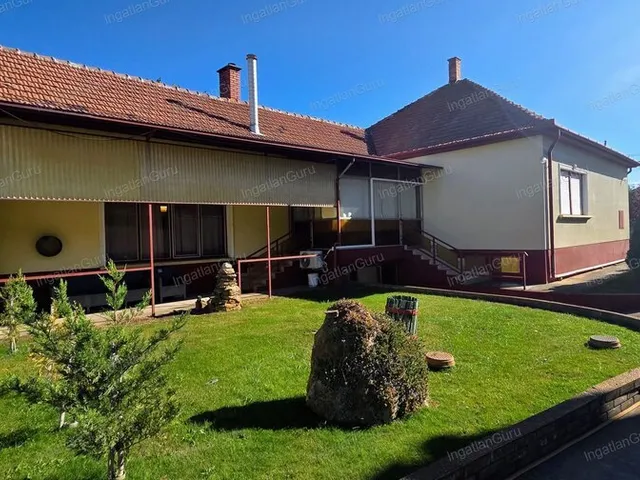 Eladó ház Kunszállás 172 nm