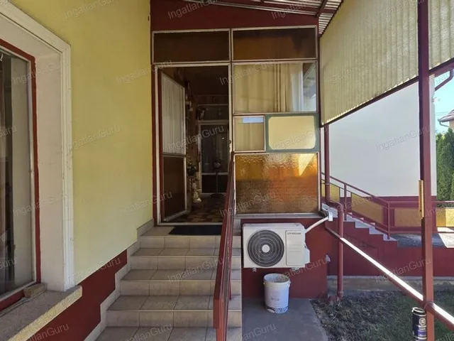 Eladó ház Kunszállás 172 nm