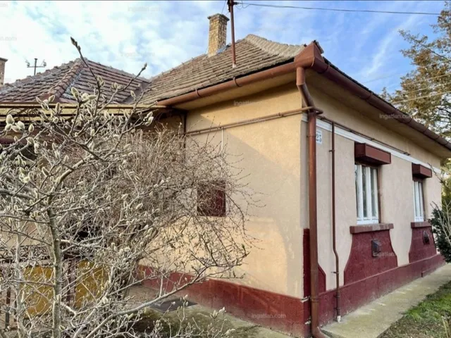Eladó ház Tiszadob 70 nm